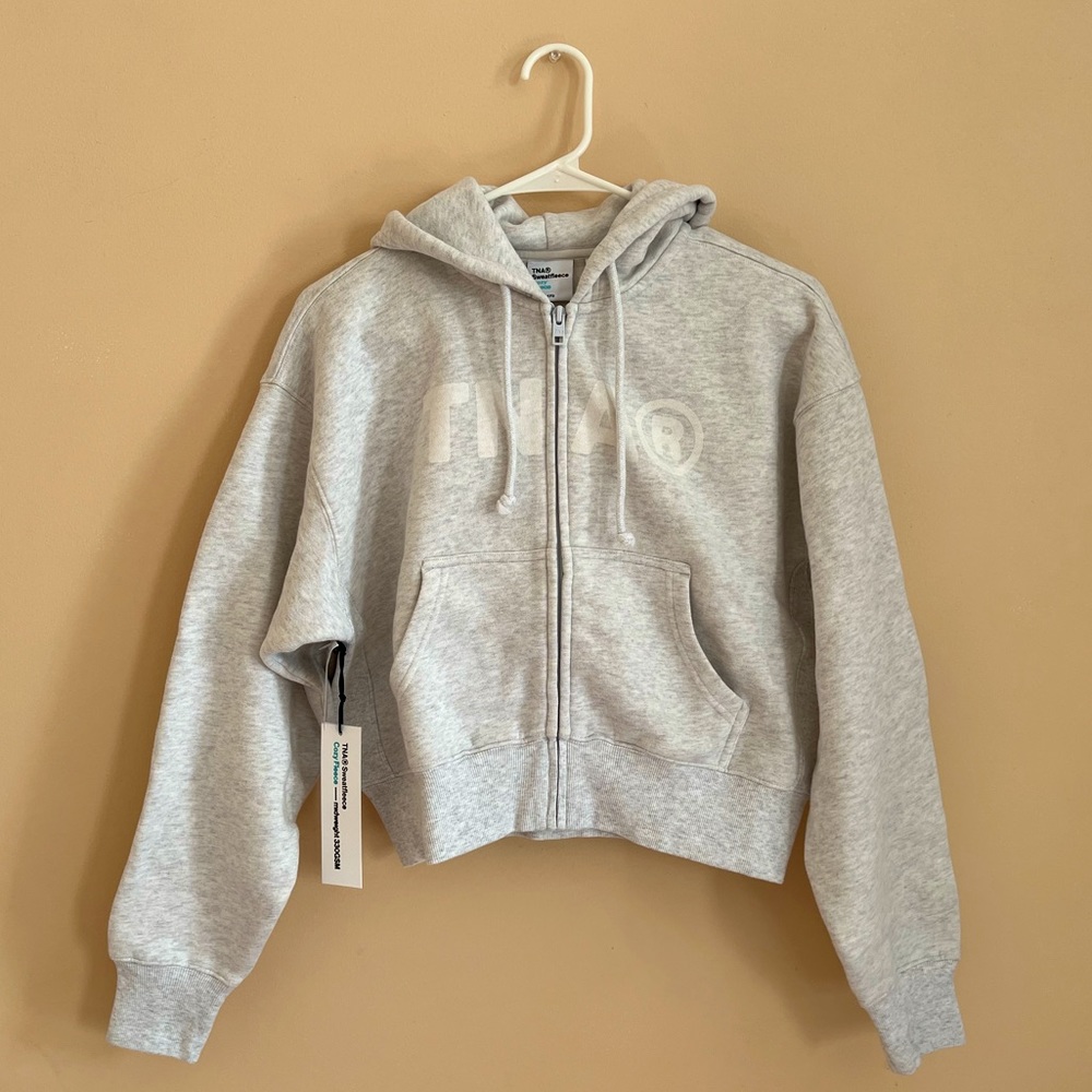 Aritzia 
Sweatfleece Boyfriend Boxy Zip Hoodie